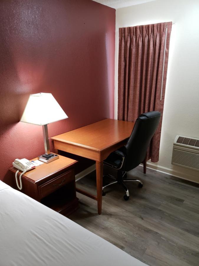 Travel Inn Of Buford Exteriör bild